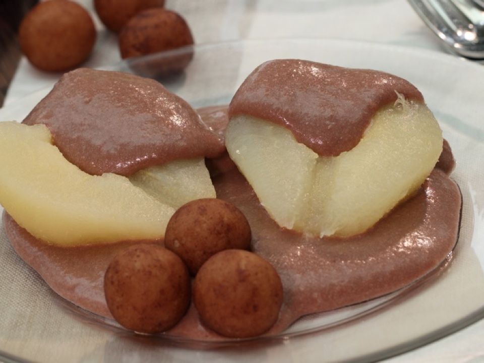 Birnen mit Schoko-Marzipan-Creme – Hier leben