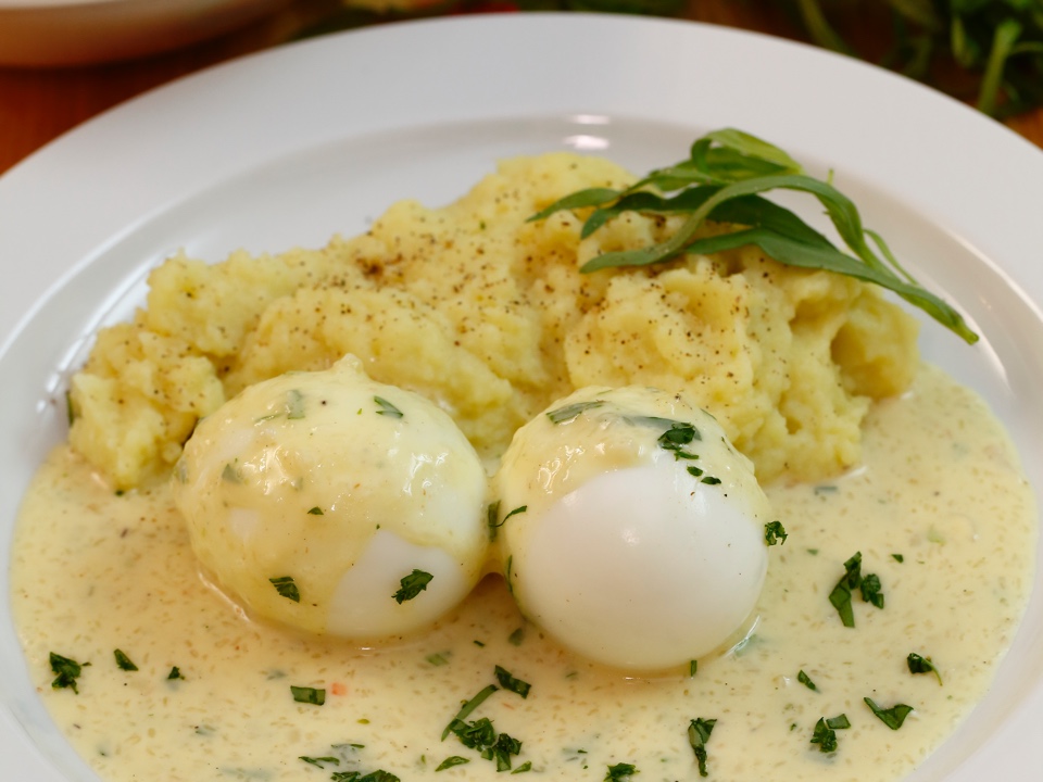 Eier mit Senf-Estragon-Soße – Hier leben